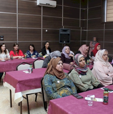 غرفة تجارة وصناعة محافظة بيت لحم تعقد ورشة عمل تثقيفية بعنوان الوقاية من سرطان الثدي